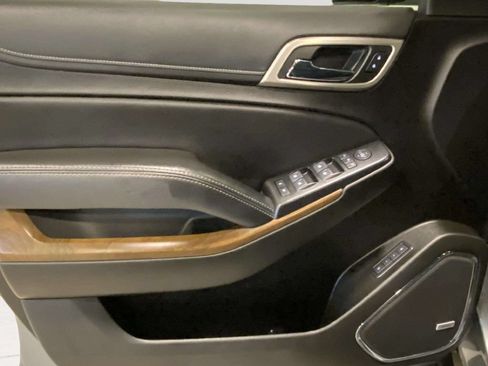 Used 2020 GMC Yukon XL Denali w/ Denali Ultimate Package AWD/4WD image 19