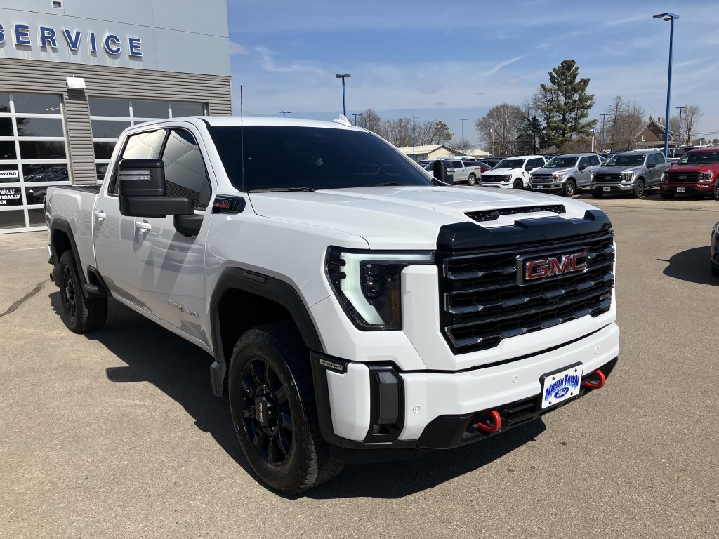 Used 2024 GMC Sierra 2500 AT4 AWD/4WD image 5