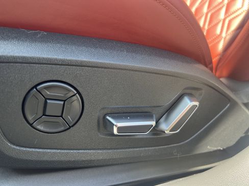 Used 2022 Audi S6 Premium Plus image 23