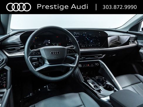 Used 2025 Audi Q5 Premium w/ Convenience Package AWD/4WD image 4