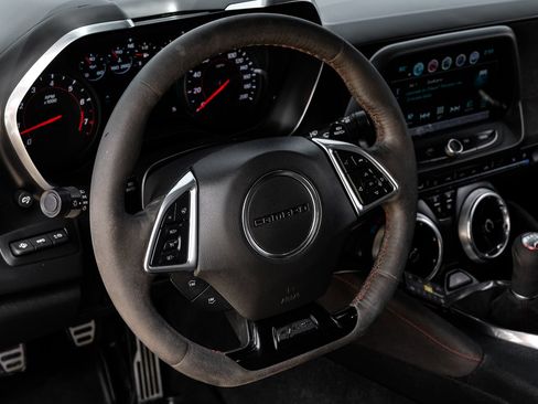 Used 2017 Chevrolet Camaro ZL1 RWD image 12