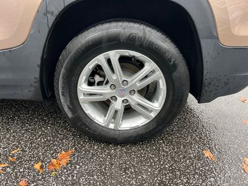 Used 2018 GMC Terrain SLE image 33