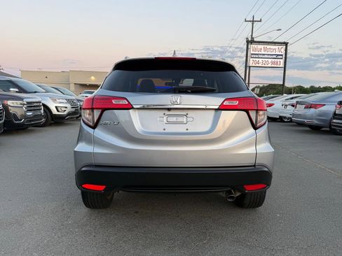 Used 2021 Honda HR-V EX image 5