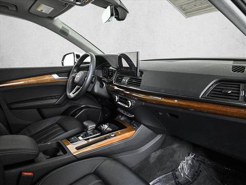Used 2023 Audi Q5 2.0T Premium Plus w/ Premium Plus Package AWD/4WD image 23