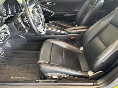 Used 2018 Porsche 911 Carrera RWD image 19