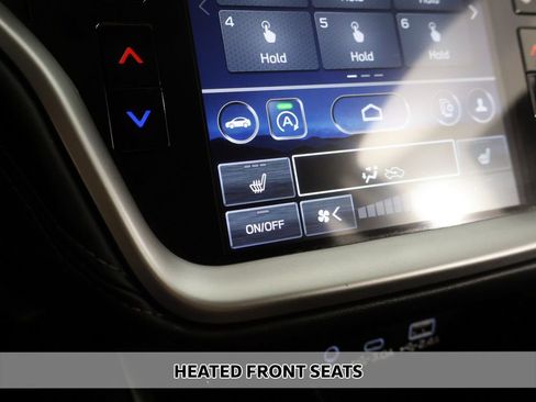 Used 2023 Subaru Outback Premium image 6