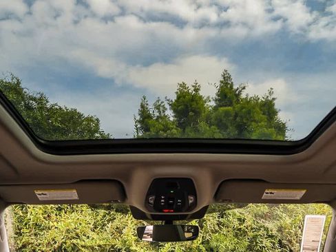 New 2025 Audi Q5 Premium Plus image 18