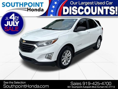Used 2021 Chevrolet Equinox LS w/ LS Convenience Package FWD image 3