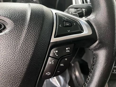 Used 2017 Ford Edge SEL image 48