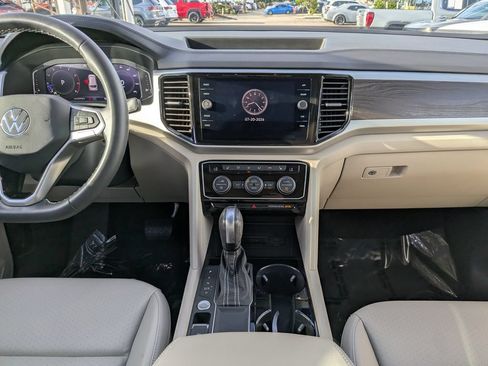 Certified 2023 Volkswagen Atlas SE FWD image 15