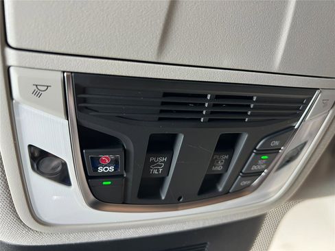 New 2026 Acura MDX SH-AWD image 21