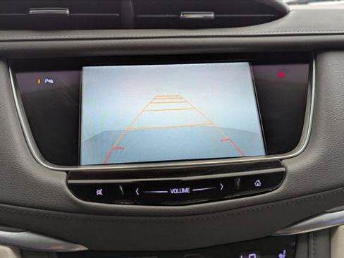 Used 2017 Cadillac XT5 Luxury w/ Driver Awareness Package FWD image 27