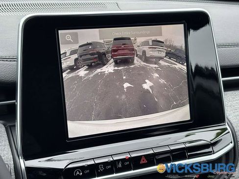 New 2026 Jeep Compass Latitude image 21