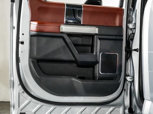 Used 2022 Ford F250 Platinum w/ FX4 Off-Road Package AWD/4WD image 37