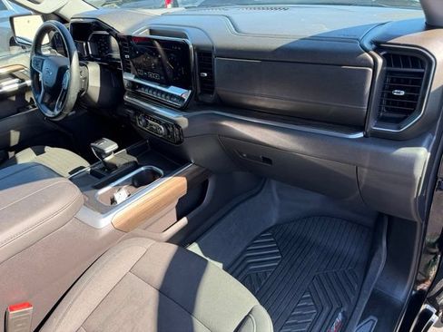 Certified 2024 Chevrolet Silverado 1500 LT Trail Boss w/ Convenience Package II AWD/4WD image 18