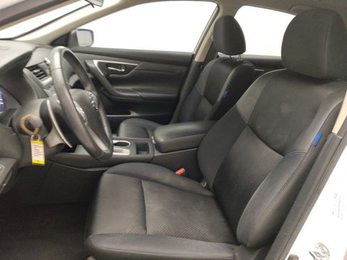 Used 2017 Nissan Altima 2.5 SR w/ Midnight Edition Package image 17