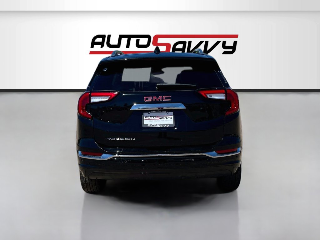 Used 2024 GMC Terrain Denali w/ Black Diamond Edition AWD/4WD image 6