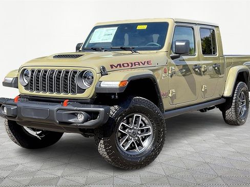 New 2025 Jeep Gladiator Mojave image 2