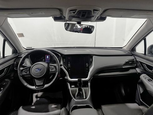 Used 2025 Subaru Outback Onyx Edition image 2