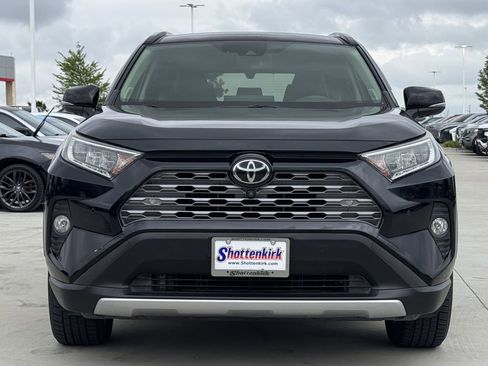 Used 2019 Toyota RAV4 Limited w/ Advanced Technology Package image 7