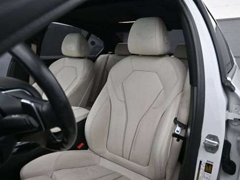 Used 2019 BMW 530e w/ Convenience Package RWD image 13