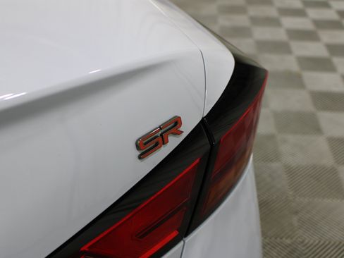 Used 2023 Nissan Altima 2.5 SR w/ SR Premium Package FWD image 28