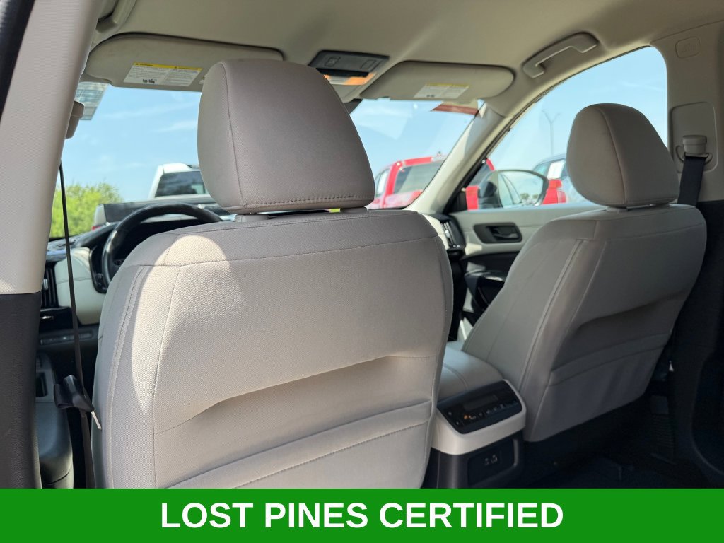 Used 2024 Nissan Pathfinder SV FWD image 19
