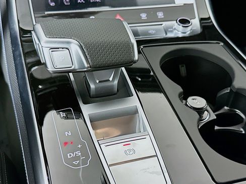 New 2026 Audi SQ7 Premium Plus image 7
