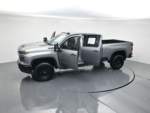 Used 2024 Chevrolet Silverado 2500 Custom w/ Z71 Off-Road Package image 47