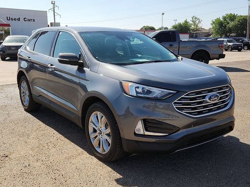 Used 2022 Ford Edge Titanium AWD/4WD image 4