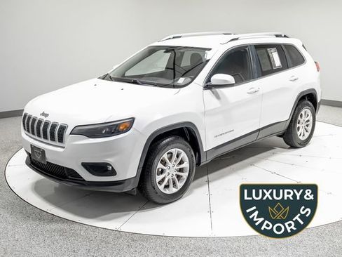 Used 2019 Jeep Cherokee Latitude w/ Popular Appearance Group AWD/4WD image 1