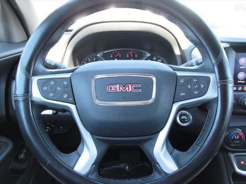 Used 2023 GMC Terrain SLT AWD/4WD image 21