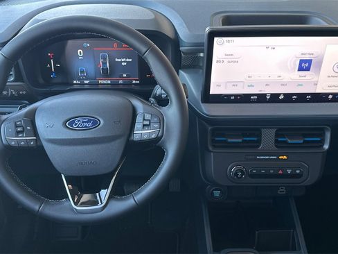 New 2025 Ford Maverick Lobo image 14