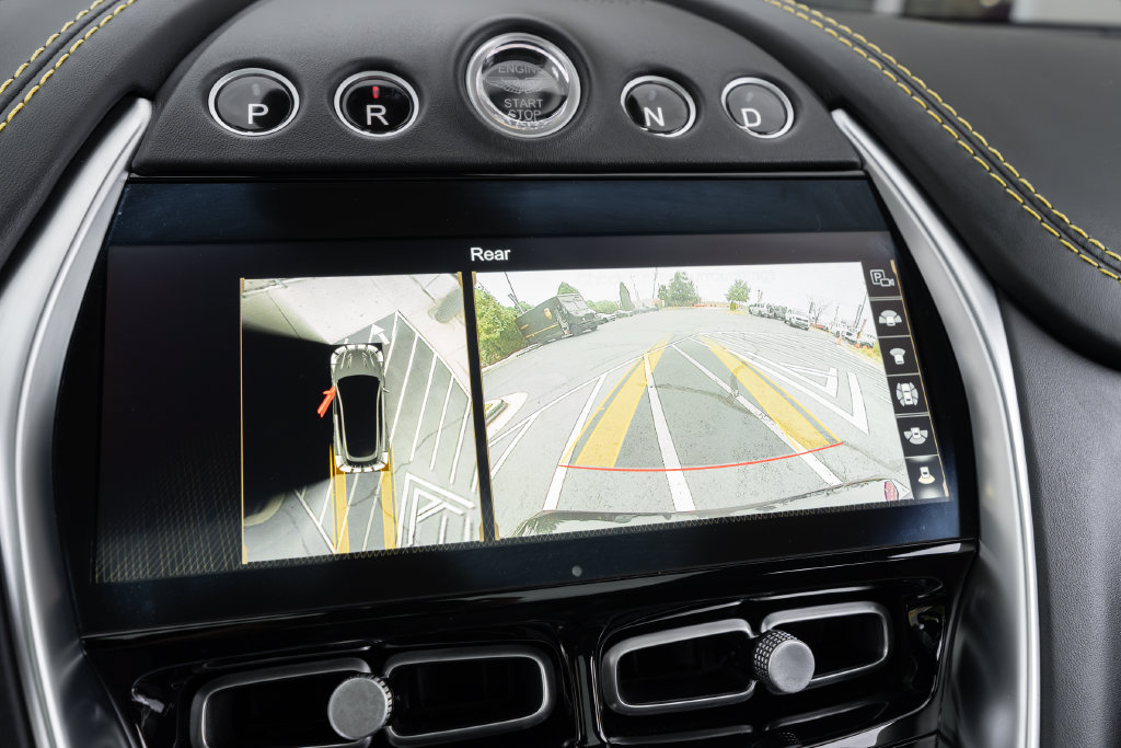 Used 2022 Aston Martin DBX AWD/4WD image 28