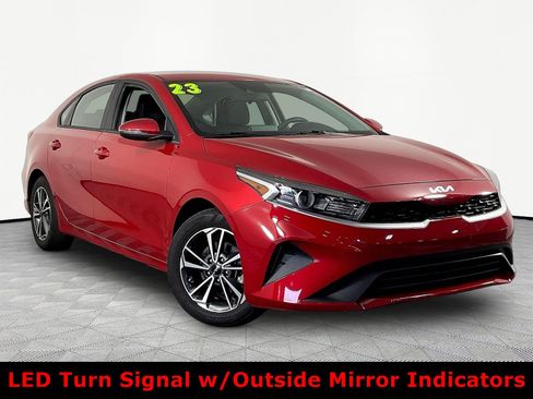 Certified 2023 Kia Forte LXS w/ LXS Technology Package FWD image 3