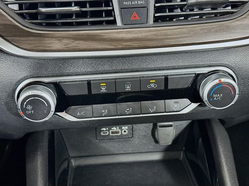 Used 2024 Nissan Altima 2.5 SV image 22