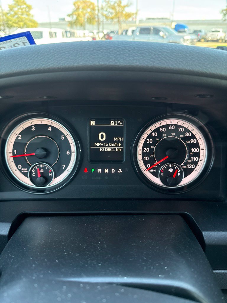 Used 2020 RAM 1500 Classic SLT RWD image 10