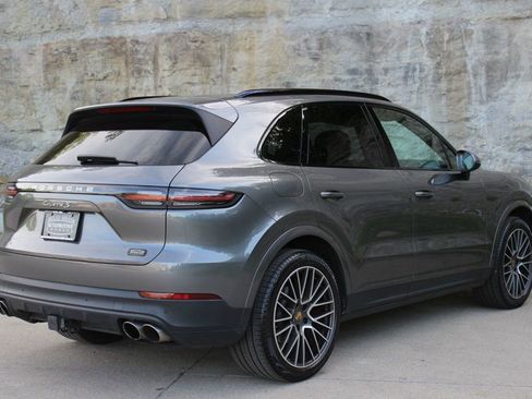 Used 2019 Porsche Cayenne S AWD/4WD image 7