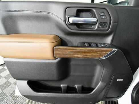 Used 2022 Chevrolet Silverado 3500 High Country w/ Technology Package image 22