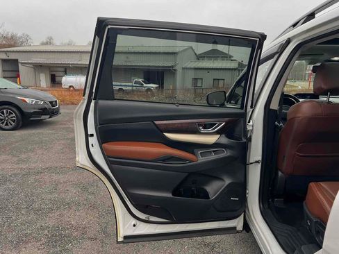 Used 2019 Subaru Ascent Touring image 16