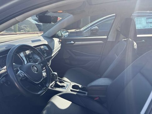 Used 2019 Volkswagen Jetta SE FWD image 12