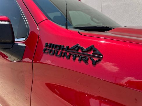 Used 2022 Chevrolet Silverado 1500 High Country w/ LPO, Dark Essentials Package RWD image 7