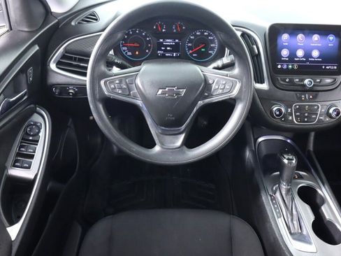 Used 2020 Chevrolet Malibu LT image 28