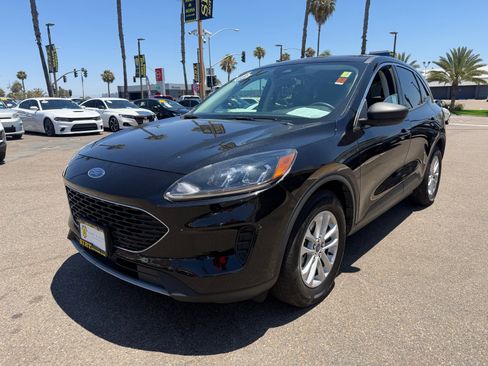 Used 2022 Ford Escape SE FWD image 3