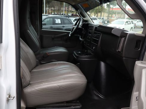 Used 2021 Chevrolet Express 2500 Extended w/ Driver Convenience Package image 24