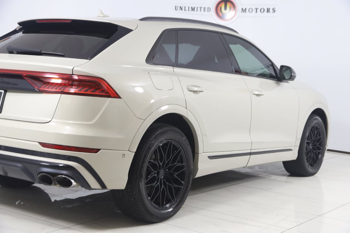 Used 2021 Audi SQ8 Prestige AWD/4WD image 42