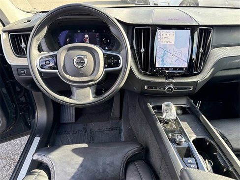 Used 2022 Volvo XC60 B6 Inscription w/ Advanced Package image 18