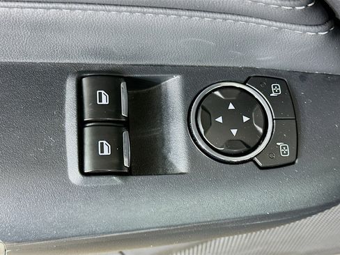 Used 2024 Ford Mustang Premium image 15