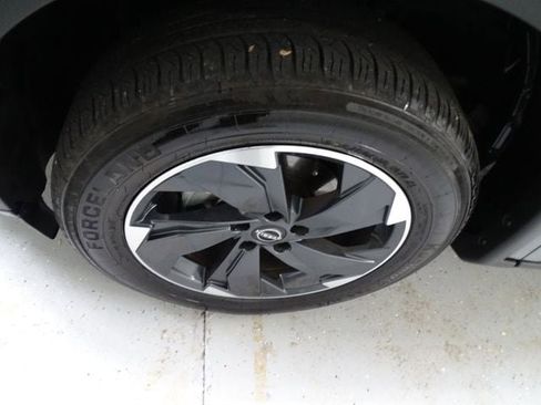 Used 2024 Nissan Rogue SV AWD/4WD image 27