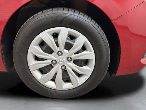 Used 2022 Hyundai Accent SE FWD image 23